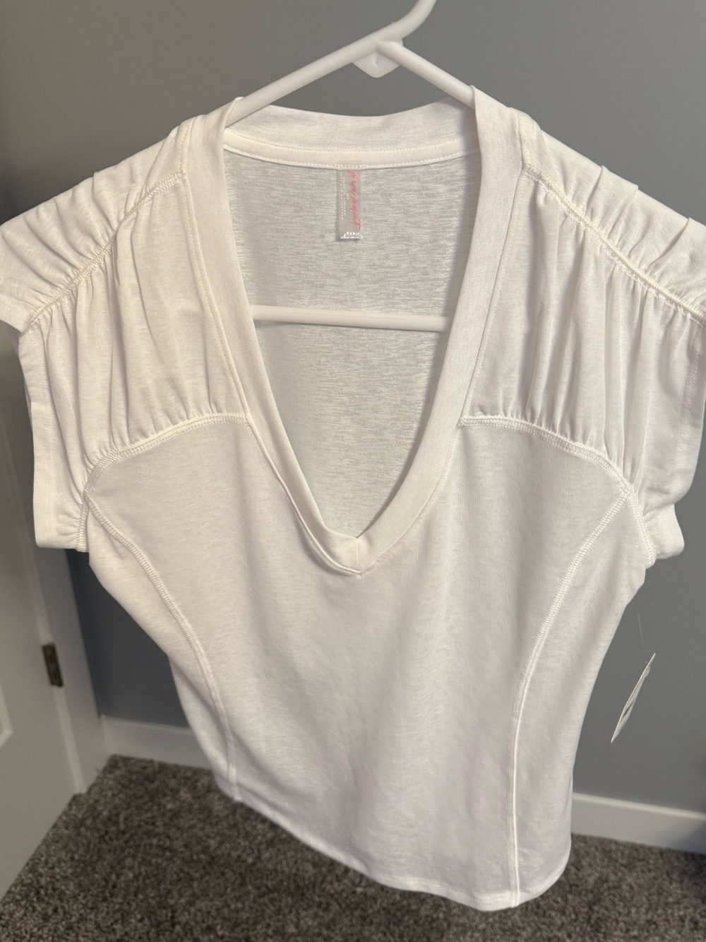 Free People White V-Neck Short Sleeve Tee